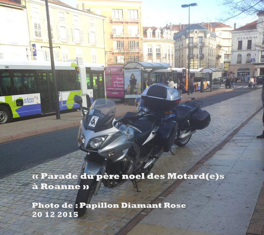 « Parade du père noel des Motard(e)s   à Roanne »   Photo de : Papillon Diamant Rose 20 12 2015