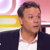 "Les radios qui remettent en cause Médiametrie ne marchent pas très bien" : Marc Fauvelle (France Inter) tacle ses concurrents sur France 5