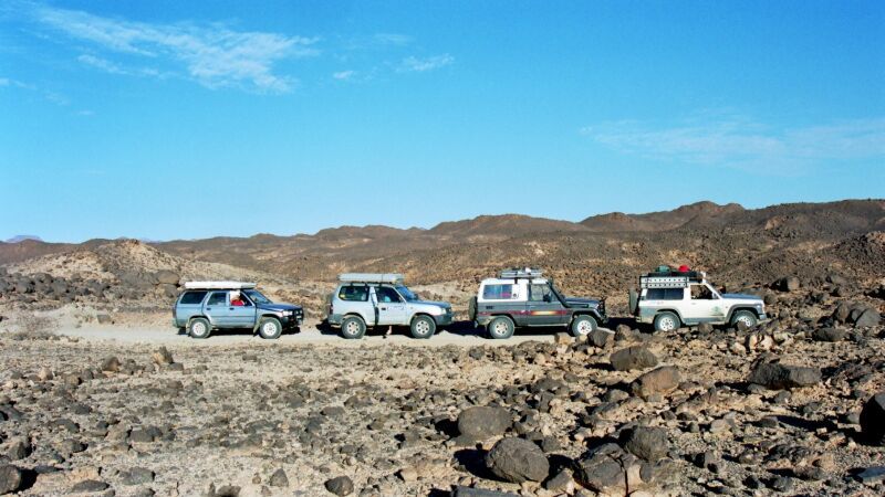 <p>Du 28 octobre 2002 au 22 janvier 2003, j'ai voyag&eacute; en 4X4 (Patrol GR) en Afrique de l'Ouest, parcourant 15 000 kms et traversant 7 pays. <strong>Alg&eacute;rie - Niger - B&eacute;nin - Burkina Fasso - Mali - Mauritanie &amp; Maroc</strong></p>
<p>&nbsp;</p>