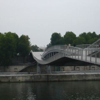 Pont Simone de Beauvoir. 