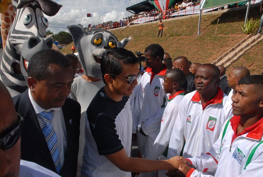 Inauguration du Kianja (Stade) Makis de Madagascar, à Andohatapenaka, par le Président Andry Rajoelina. 1ère partie. Photos: Harilala Randrianarison