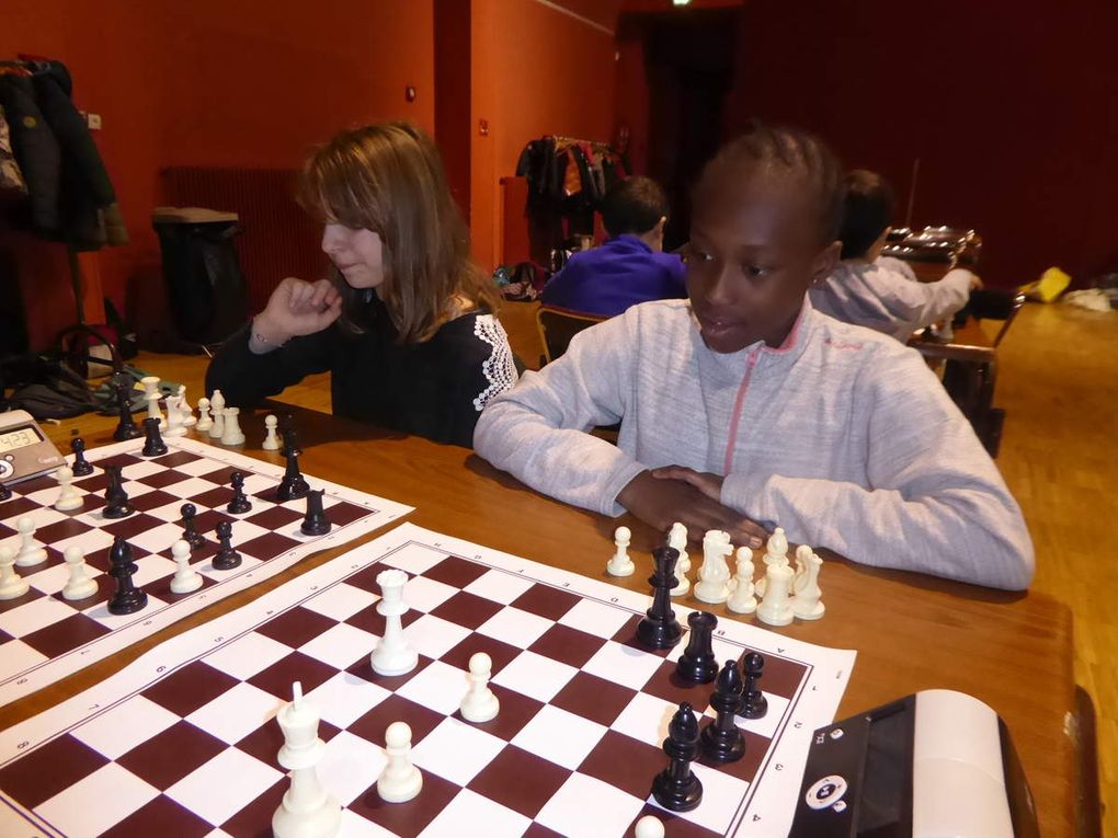 Après une petite pause dans la cour de l'Ecole Joffre retour au tournoi !