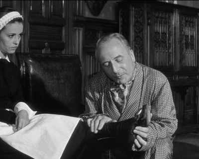 Aides à domicile et domination rapprochée