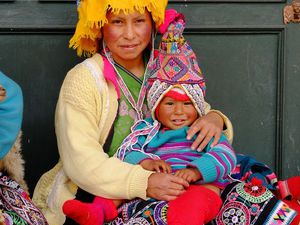 Dans les allées du marchés de Pisac