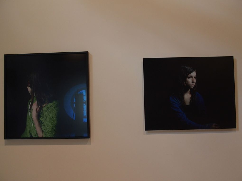 Vue de l'exposition Seuls / Ensemble © Le Curieux des arts Gilles Kraemer, visite presse de l'exposition à l'Artothèque, Espace d'art contemporain, Caen