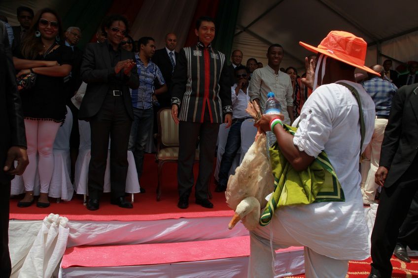 Dans le cadre du IIè anniversaire de la IVèRépublique, le couple présidentiel, Andry et Mialy Rajoelina, a inauguré le «Coliseum de Madagascar» sis à Antsonjombe. 4è partie. Photos: Harilala Randrianarison