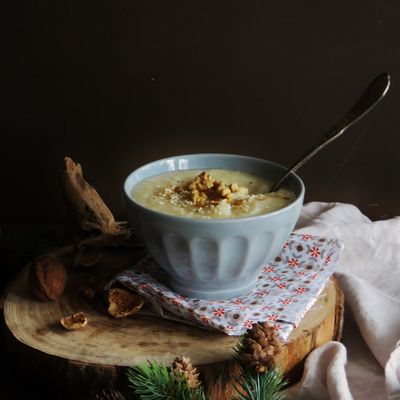 Soupe de chou-fleur et panais aux épices cajun