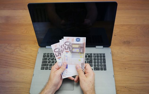 10 Ways To Earn Money From Home