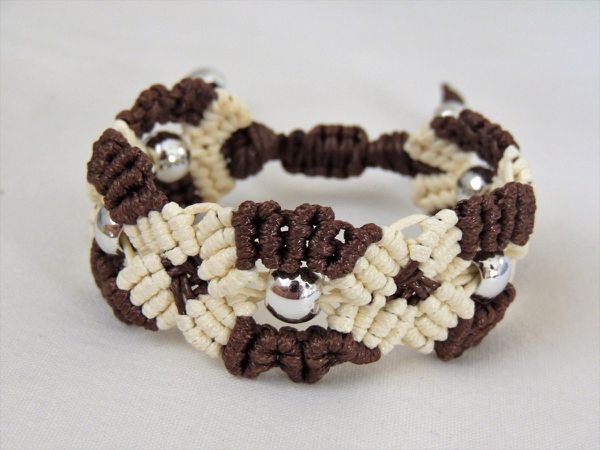 bracelet macramé crème et 