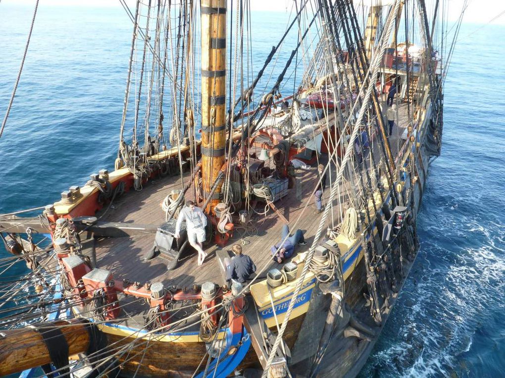 Voici les dix jours durant lesquels nous avons navigué vers Rouen et son Armada. Faisant route plus vite que prévu, nous passerons une demi journée devant l'Ile de Wight et une autre à l'ancre, à l'entrée de la Seine.