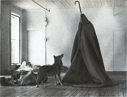 Joseph Beuys, dont I like america et america like me.
George Brecht et ses Water Yam.