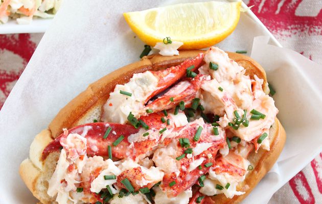 Hot lobster roll