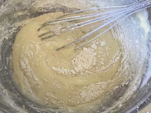 Cake aux épinards, au chèvre et aux amandes