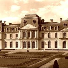 LE CHÂTEAU D'ARTIGNY.