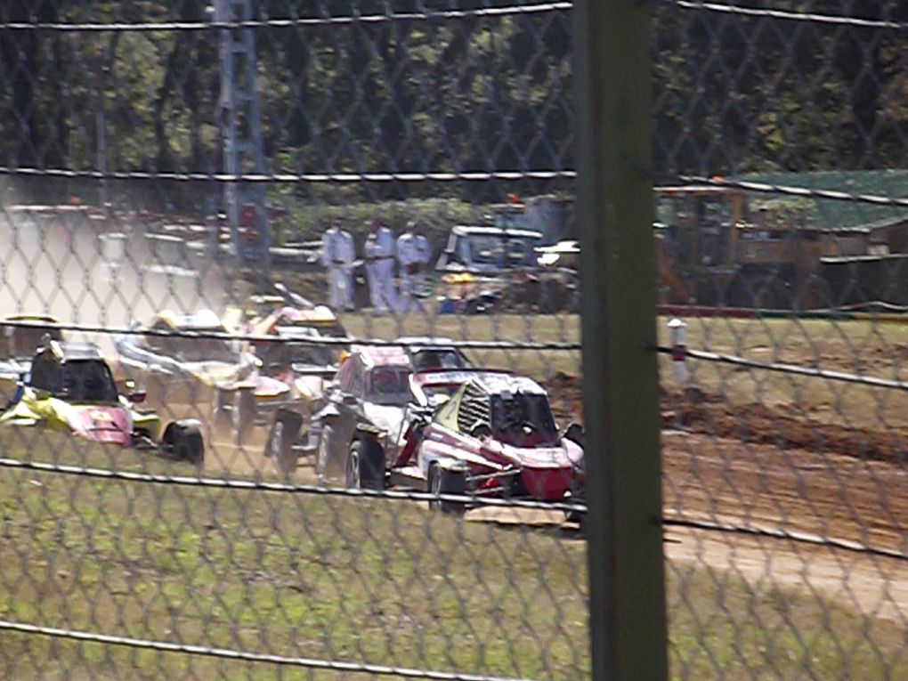 Les 29 et 30 septembre 2012 à Bourges (15), dixième épreuve du Championnat de France d'autocross.