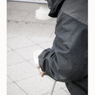 Mendiante/Woman beggar