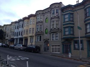 Les célèbres rues en pente de San Francisco