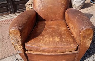 FAUTEUIL CLUB EN CUIR vendu