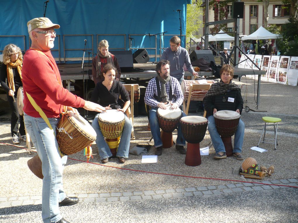 Quelques photos de la manifestation organisée par Amnesty International à Evreux le 25 septembre 2010