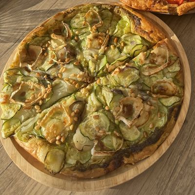 TARTE FINE AU PESTO COURGETTES CHEVRE BASILIC DU JARDIN