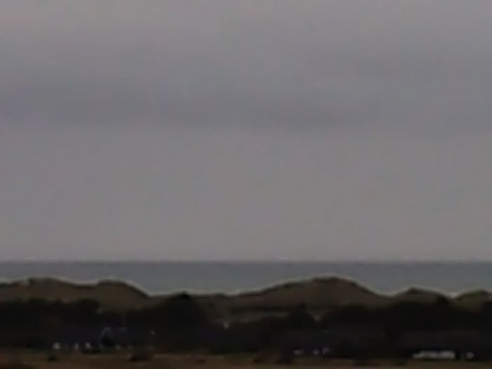 Grenen (la pointe nord du Danemark, entre la mer du Nord et la Baltique) et Raabjerg Mile (les dunes de sables), du côté de Skagen, Danemark. Automne 2010.
J'y suis allée pour accompagner des étudiants en échange universitaire.