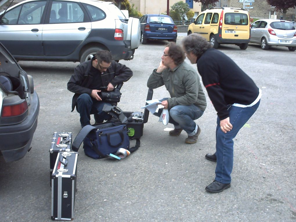 voici les images du tournage du 2 mai 2009 pour un film un jour du film "la bonne société " de philippe marlu réalisé par eddy del pino avec Vincent Spatari,Philippe Marlu ,Aude (Mimi) Lebrun,Anne  ,Javier dias, alessandro,Eddy del pino...