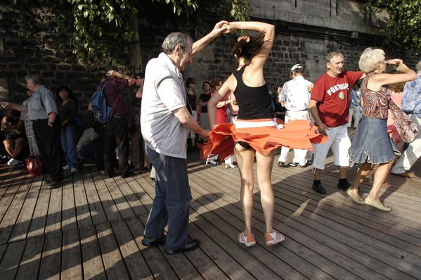 Juillet-Aout 2006- Les Danses de Salon de Paris Plage- Guinguette sur Seine