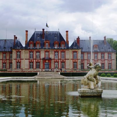 Le château de Breteuil et les contes de Perrault