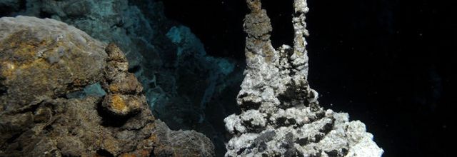 Un chainon manquant de l'évolution découvert dans une zone géothermale profonde.