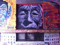 Par ordre d'apparition : des fresques de Bruno Smoky, Kevin Ledo, Knorke Leaf, Futur Lasor Now, Labrona, TurtleCaps, Bruno Smoky et Shalak.