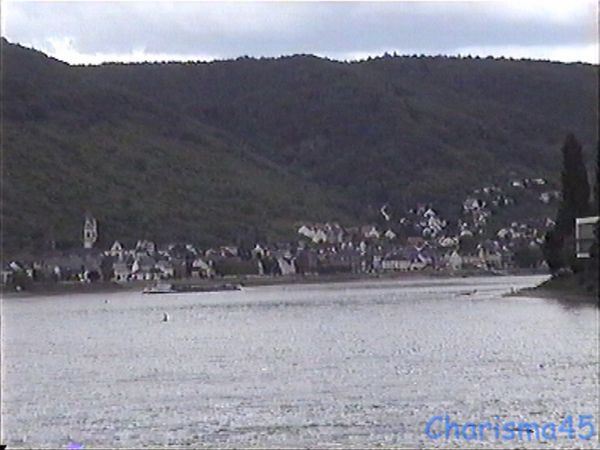 Bord du Rhin, Allemagne en camping-car