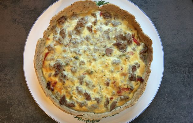 Tarte au thon et aux poivrons, pâte maison aux graines de chia