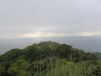 Là c'est un peu brumeux mais par delà la baie on peut voir le Mont Fuji quand il fait beau (il parrait)