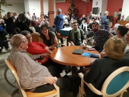 Après les traditionnels discours de Mme Catanese la Directrice et de Monsieur le Maire les festivités ont pu commencer !