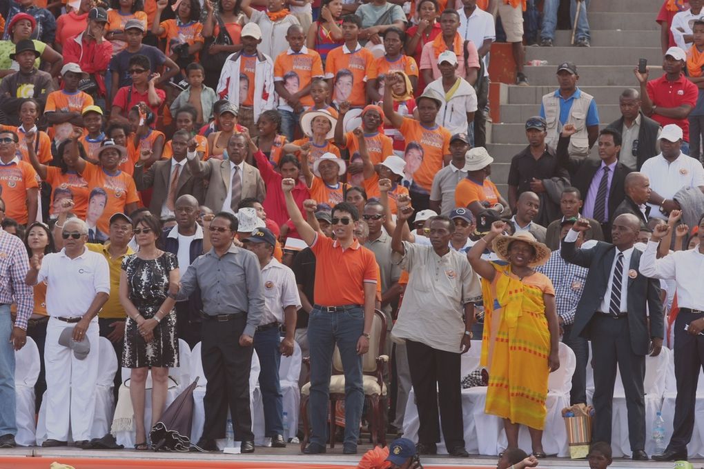 Coliseum d'Antsonjombe, 1er décembre 2013. Présentation officielle des  candidats députés du groupement MAPAR (Miaraka amin'ny Prezidà Andry Rajoelina). Photos : www.madagate.com