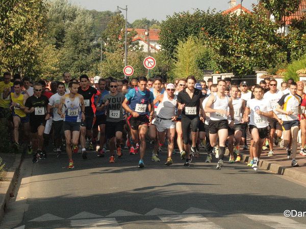 Joinville-le-Pont : Ils courent....Elles courent.....Des images d'une belle participation.