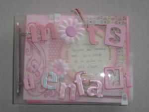 cet album presente tous mes mini albums en scrap