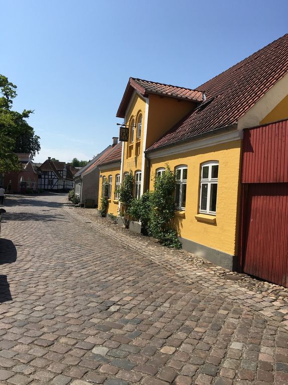 Fyrkat, Mariager: le village puis le port, le fjord Mariager, Le camping Blusoj à Ebeltoft