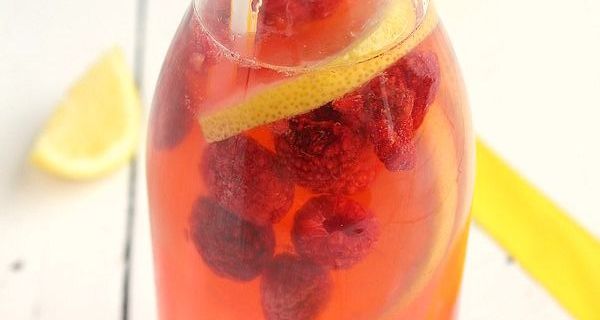 Détox Water ou Eau Arômatisée Citron & Framboise