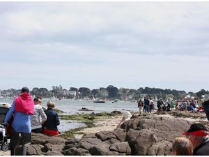 Vue sur le golfe du Morbihan depuis la côte de Kerpenhir...