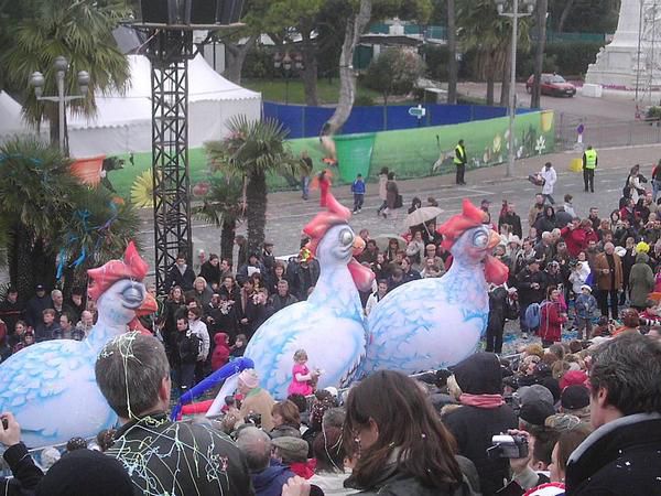 <strong>Le carnaval de Nice, dimanche 18 fevrier 2007 : Devotionall &eacute;tait pr&eacute;sent dans les tribunes!</strong>