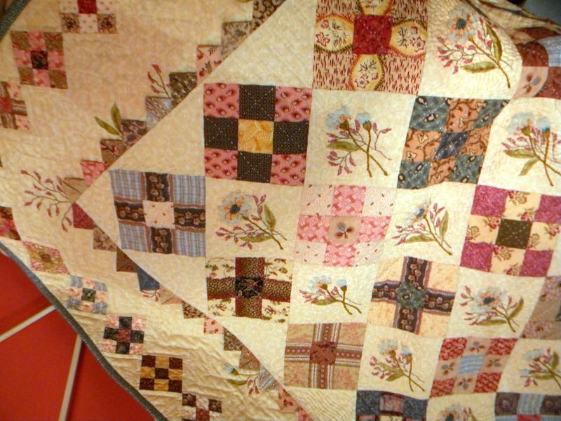 Et mon coup de coeur 2013 (5éme saison) Nathalie Méance "La fée pirouette" dont vous retrouverez le nouveau quilt mystère dans les nouvelles versions de QUILT COUNTRY