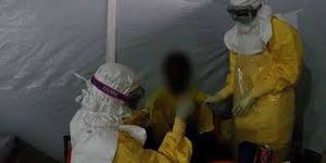 Ebola : Avec plus de 300 morts en Guinée, tous les 3 autres pays qui ont moins de victimes ont décrété l’Etat d’urgence. La Guinée qui est l’épicentre de l’épidémie, les autorités soulignent que ‘’l’état d’urgence n’est pas nécessaire’’. Cela témoigne du degré de mépris envers les populations guinéennes. 