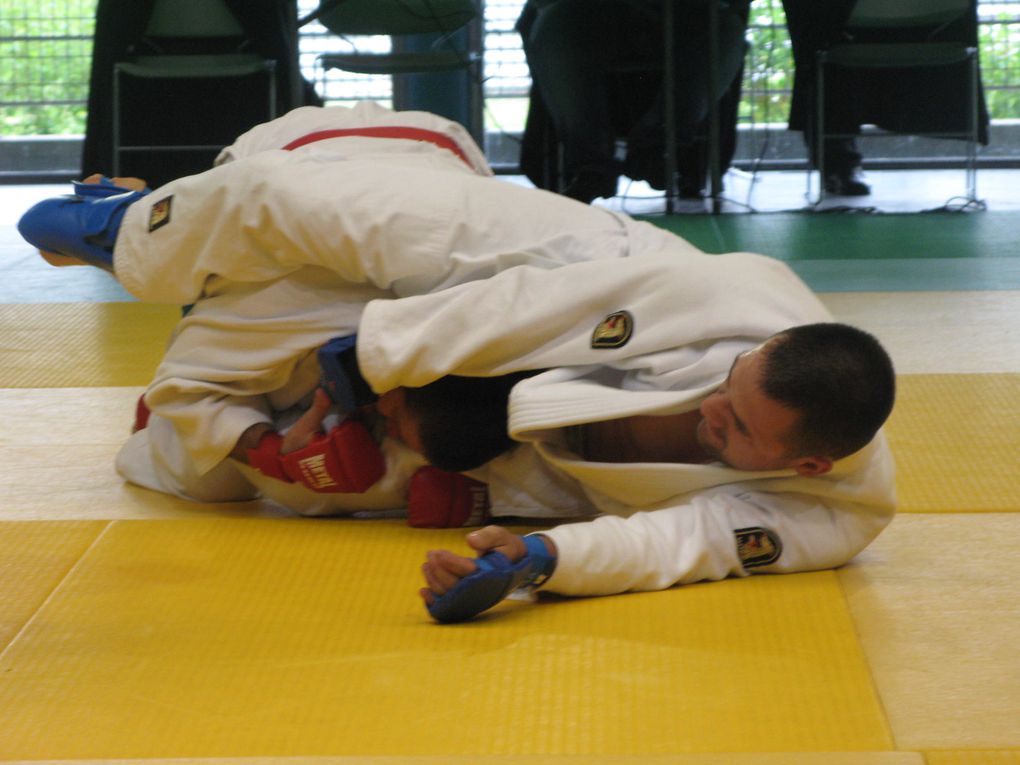 Compétition figthing jujitsu Région Limoges 2010 (le JSR bien représenté)