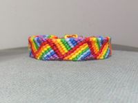 Tutoriel et patron: bracelet brésilien nuancier couleurs arc en ciel