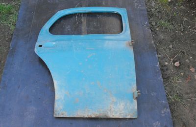 porte arrière droite Renault 4cv  