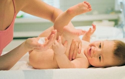 Le Liniment : une recette facile et douce pour Bébé