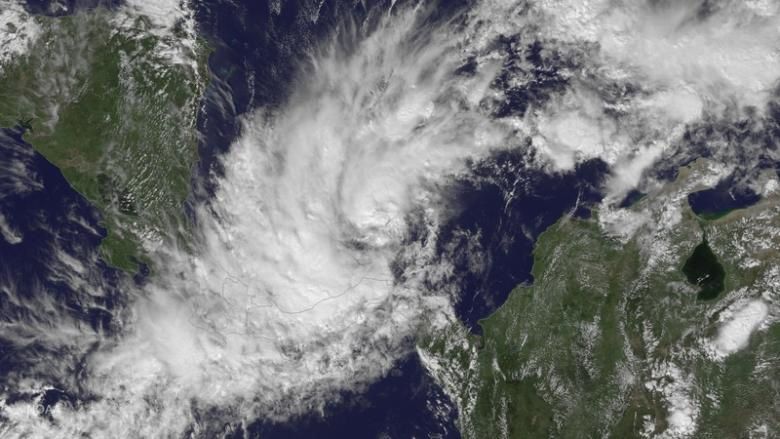 La nouvelle tempête tropicale Otto devrait encore se transformer en cyclone dans la mer des Caraïbes 