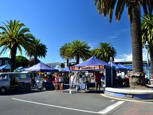 Between the sky and the ocean : Tauranga