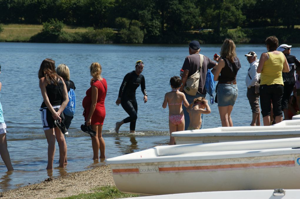 Si les triathlètes ont répondu présent, le soleil lui était au rendez-vous...